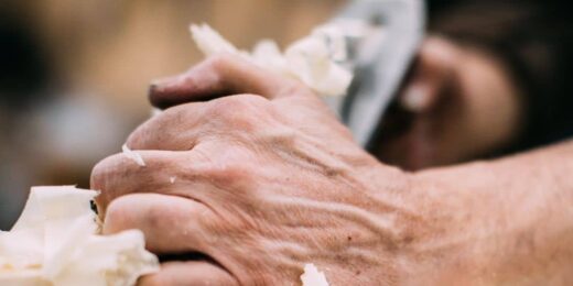 atelier ébénisterie menuisier artisans restauration de meubles à Nice